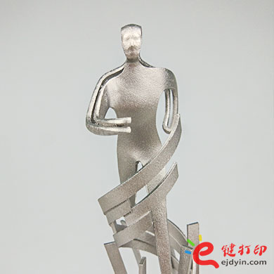 “七彩云南·秘境百馬”獎杯